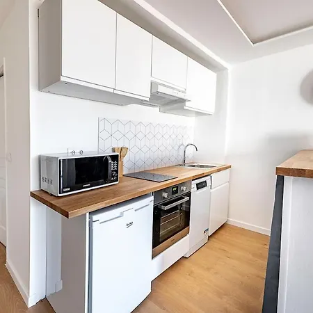 Apartman 2 Persons - Clim - Hypercenter - 2mins Of - Juan Les Pins - And Sun *