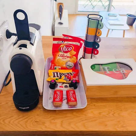 2 Persons - Clim - Hypercenter - 2mins Of - Juan Les Pins - And Sun