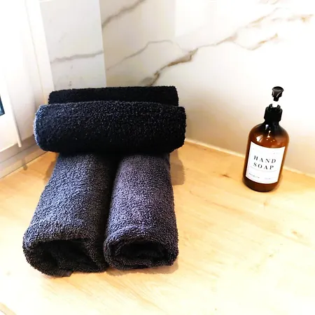 2 Persons - Clim - Hypercenter - 2mins Of - Juan Les Pins - And Sun * Antibes