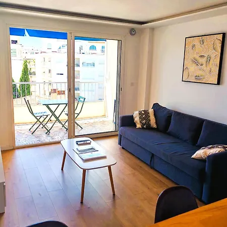 Superbe Sudio Juan Les Pins 2mins Des Plages Hypercentre Antibes